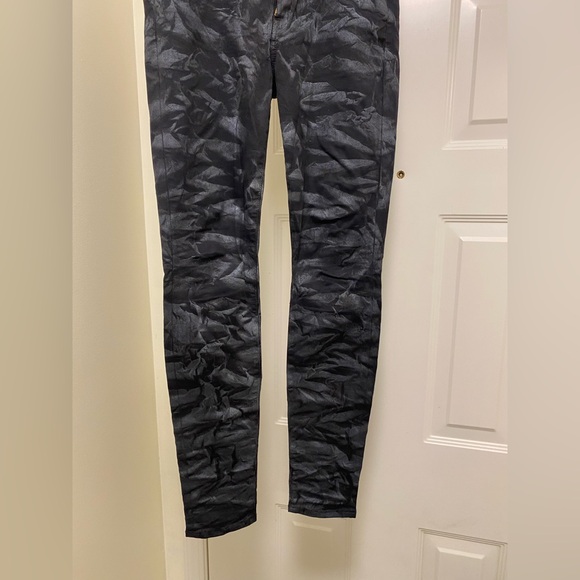 Black Coated Crinkled Cotton Skinny Jeans - Picture 5 of 8